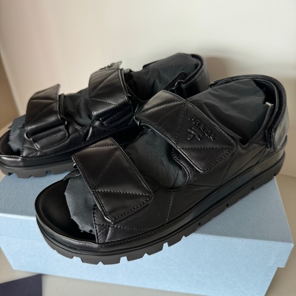 🖤NEW🖤PRADA Quilted Leather Strap Sandals, 40 - Picture 11 of 15